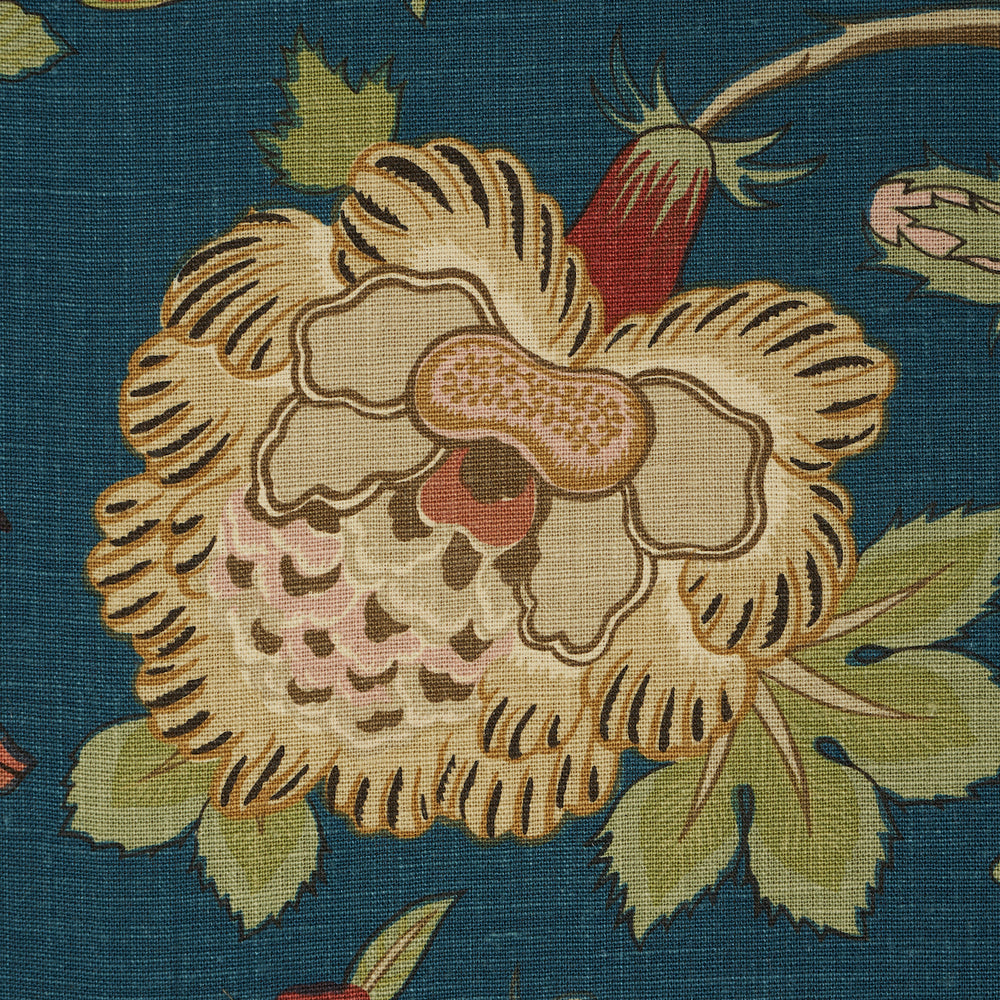 DARSY TREE OF LIFE | Peacock