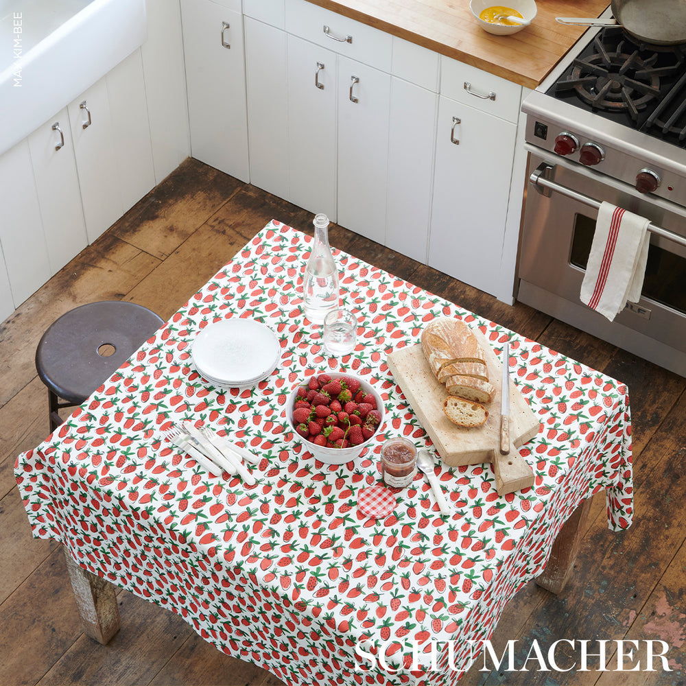 SHORTCAKE INDOOR/OUTDOOR | Red