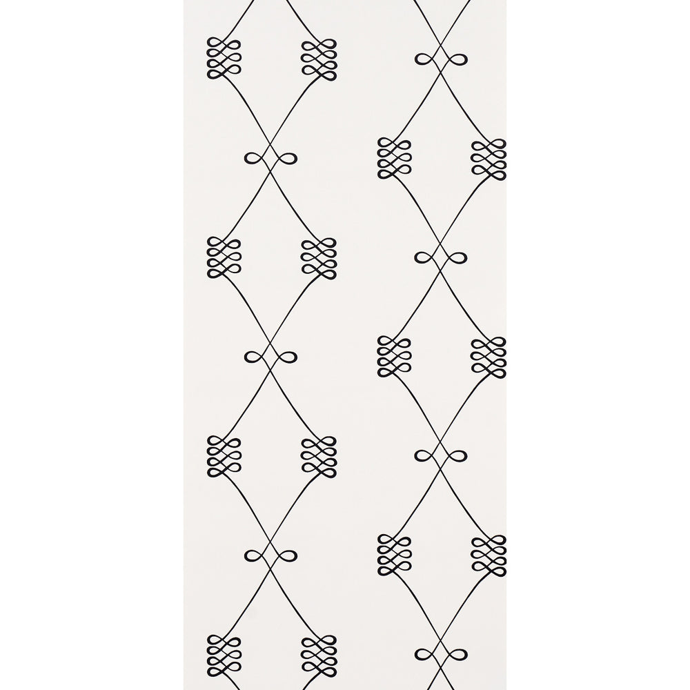 NICOLETTA | NERO SU CREMA