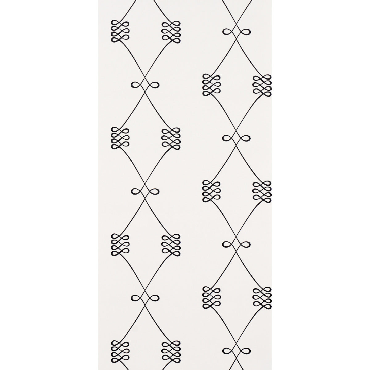 NICOLETTA | NERO SU CREMA