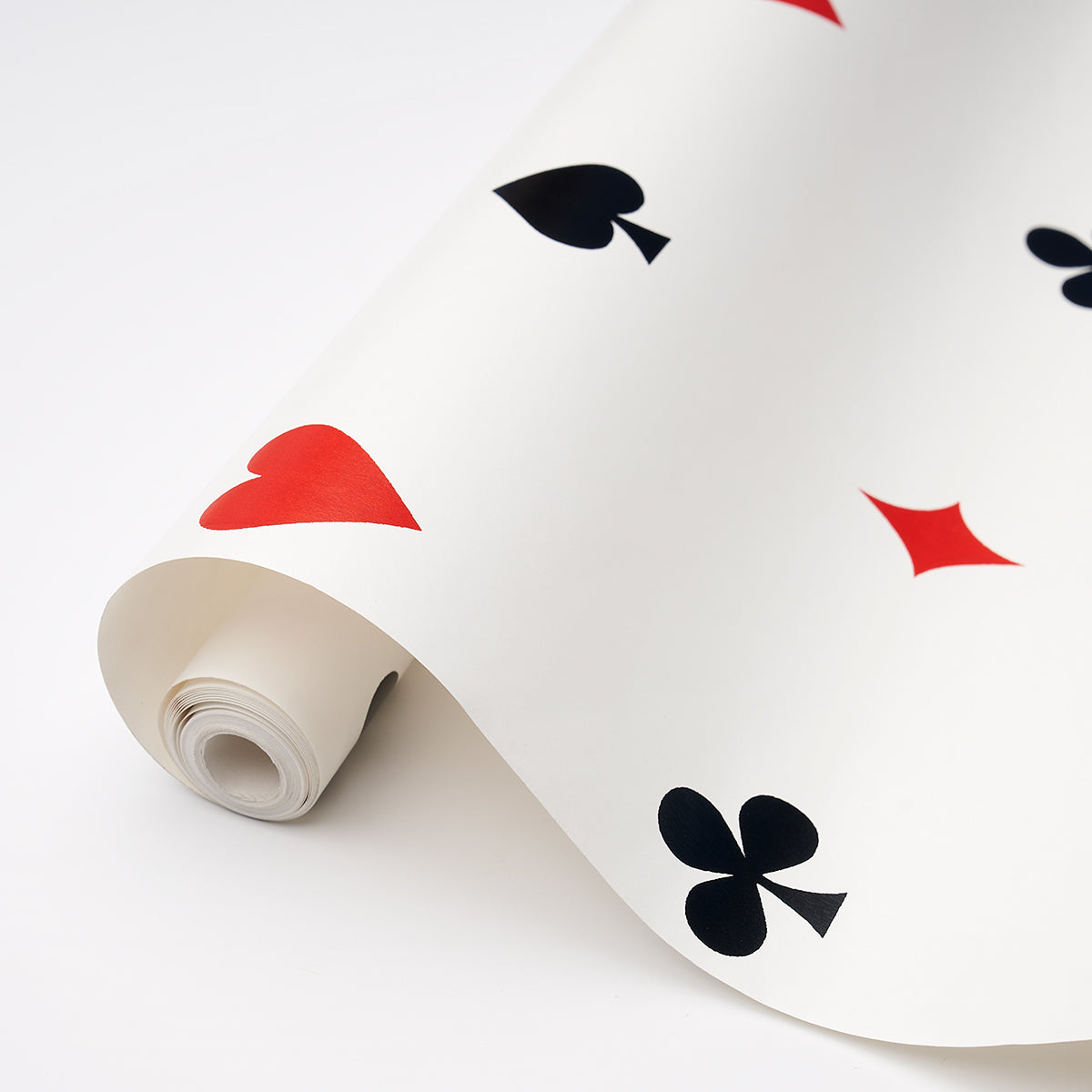 IL GIORNO | ROUGE E NOIR