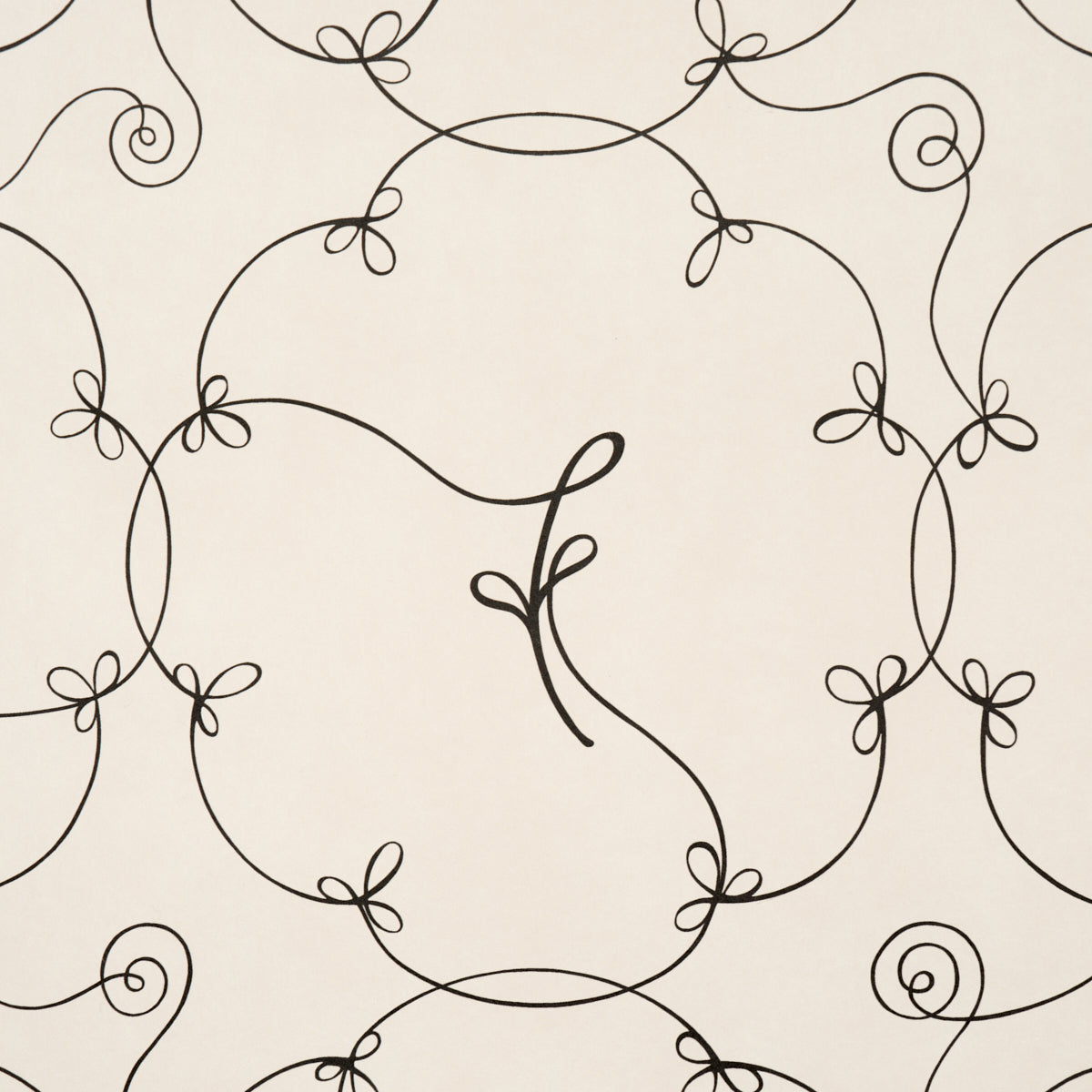 BRODERIE | Black & Ivory