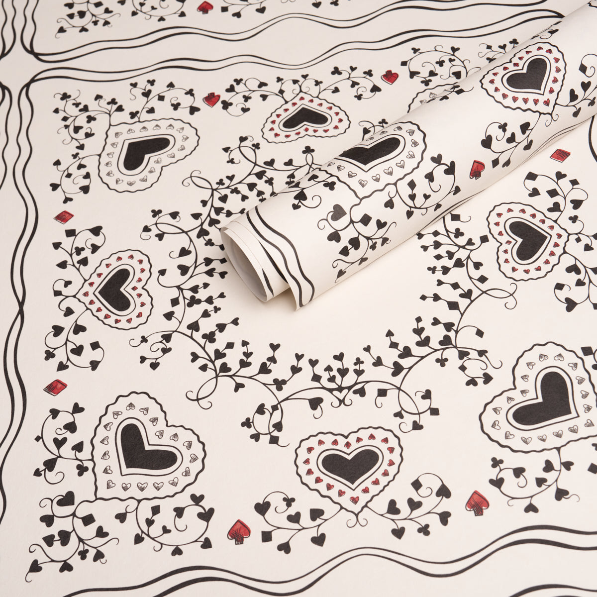 GARDEN OF HEARTS | Black & Ivory