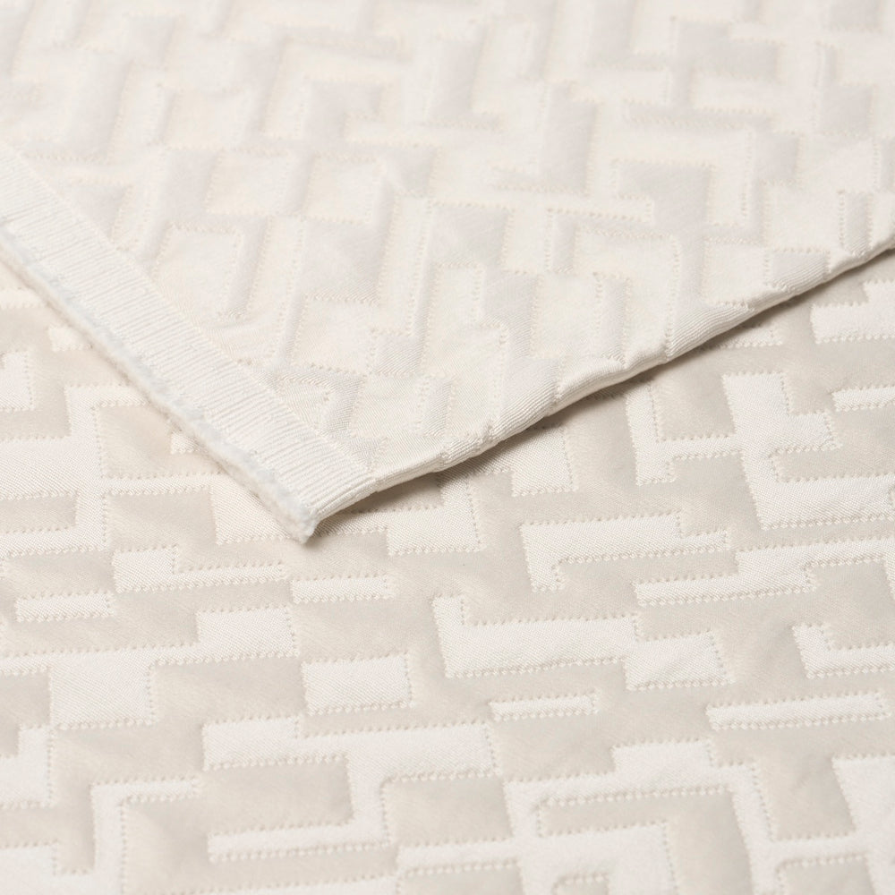 SALONE MATELASSÉ SATIN | PERLA