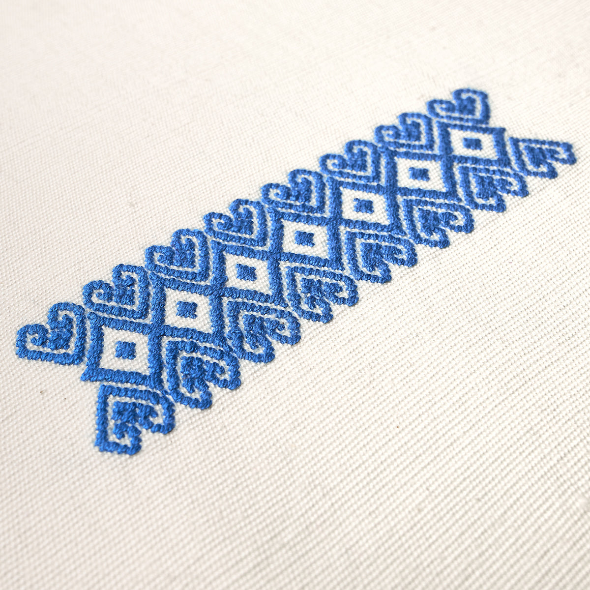 PANNELLO TESSUTO A MANO BALAMIL | MULTI SU AVORIO