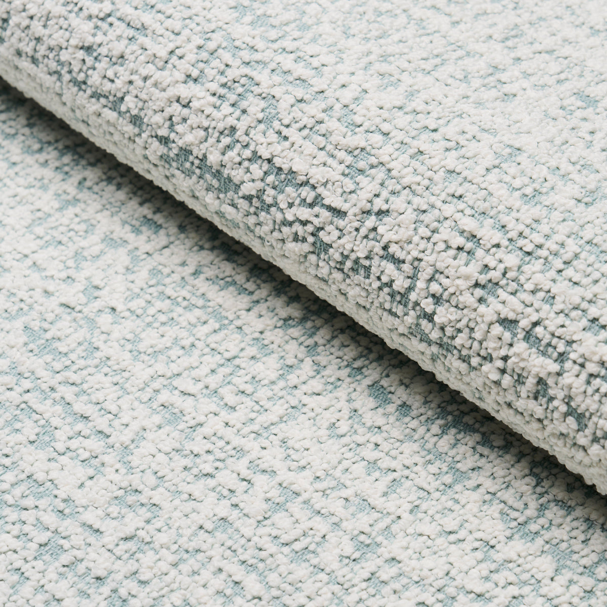 ZUZU INDOOR/OUTDOOR | White On Sky
