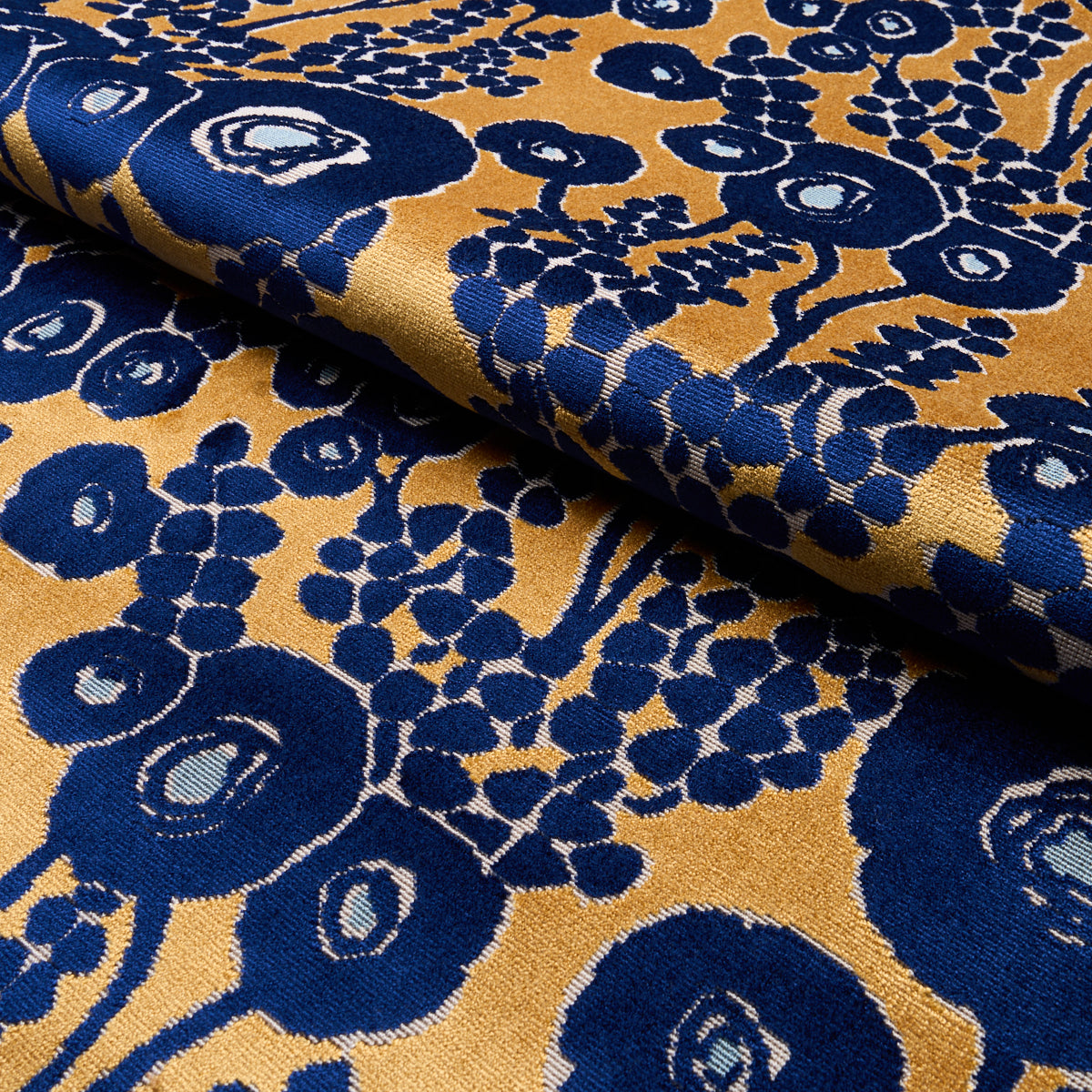 EMELIE VELVET | Sapphire & Gold