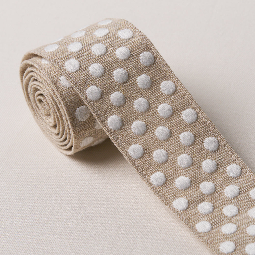 DOTTED EMBROIDERED TAPE | Natural