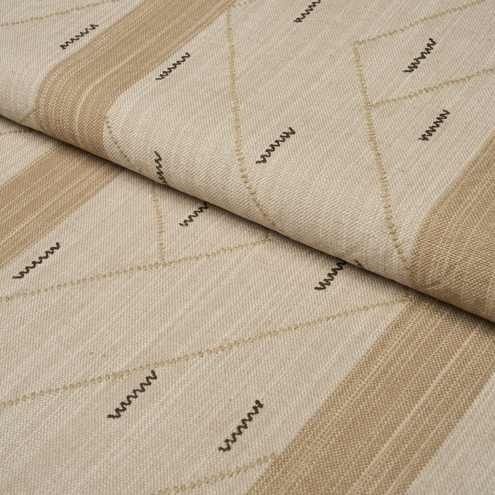 KAPANGA EMBROIDERY | Oat