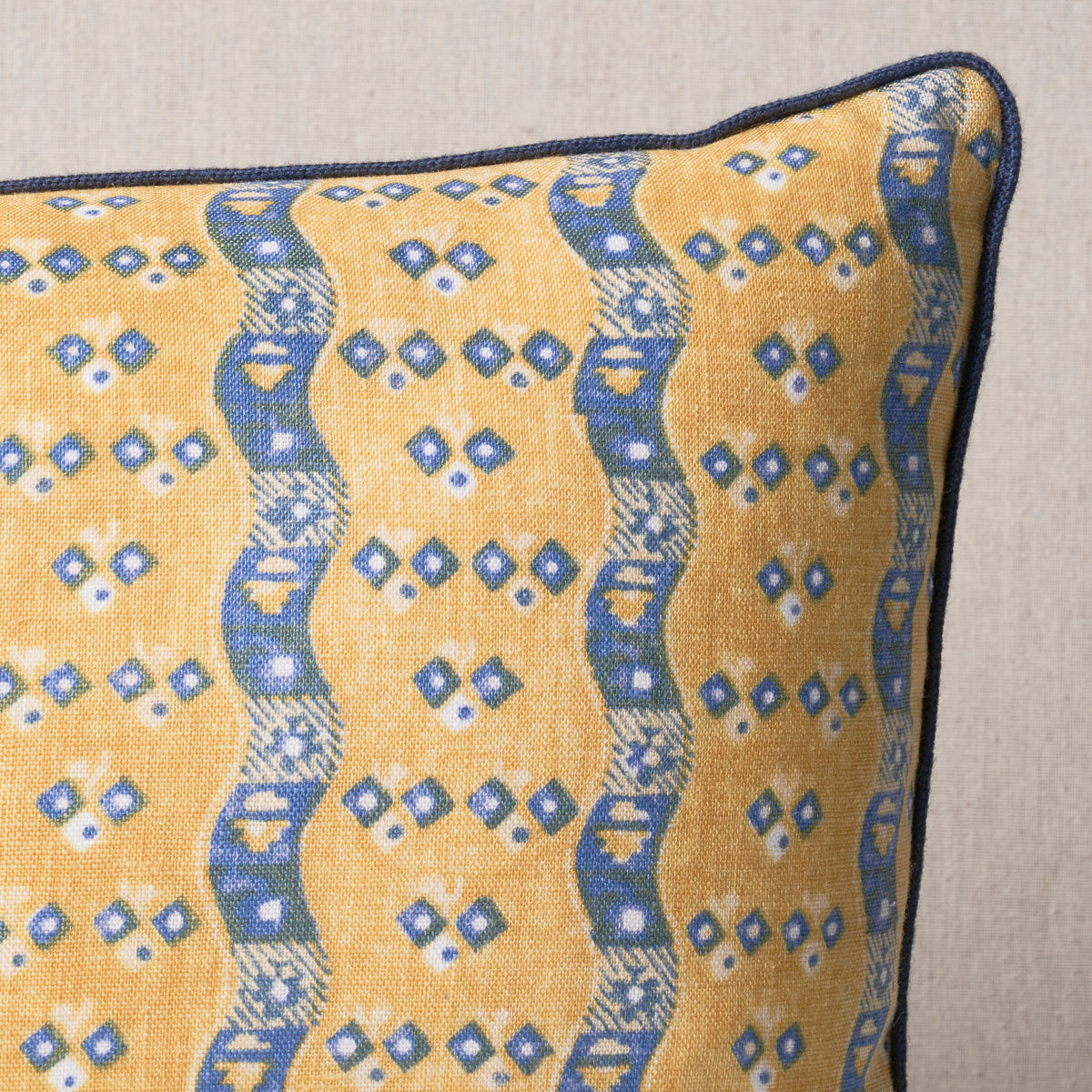 Cuscino a righe Ottilie | Giallo