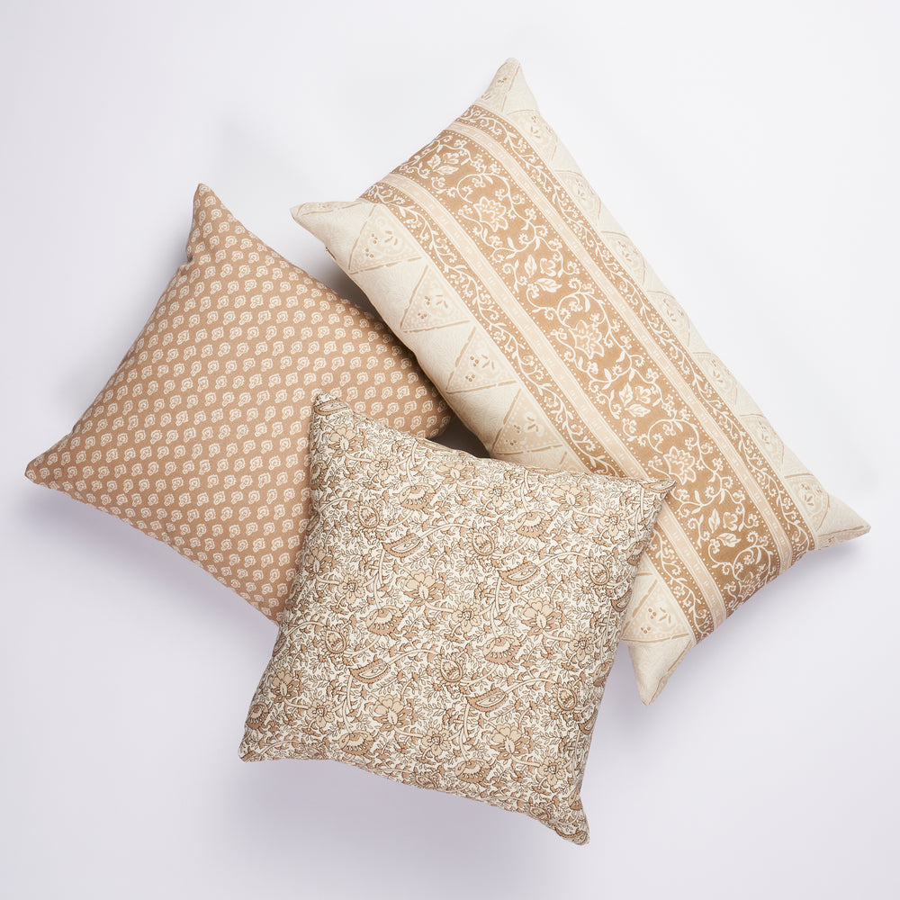 Daisy I/O Pillow - Neutral