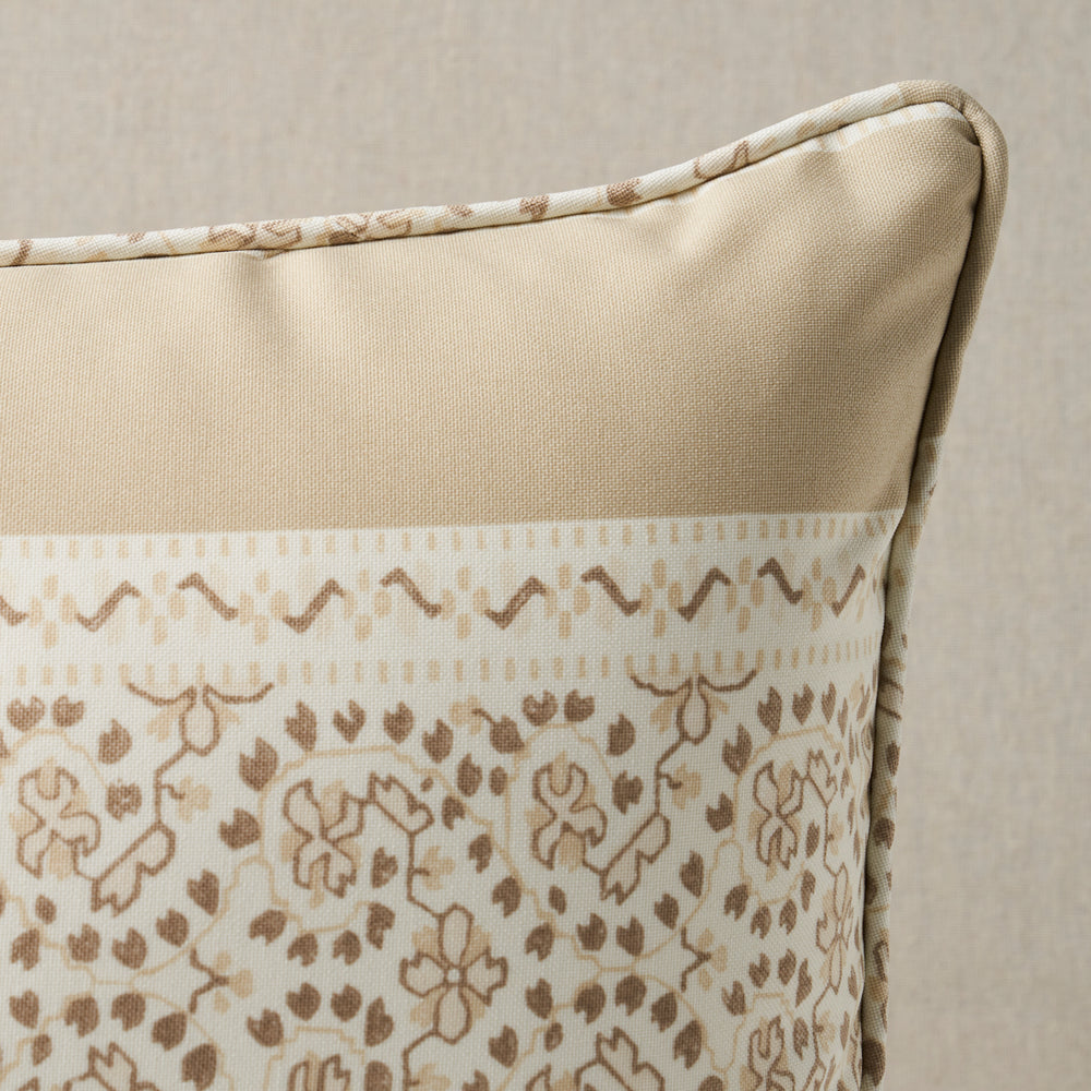 Jasmine I/O Pillow - Neutral