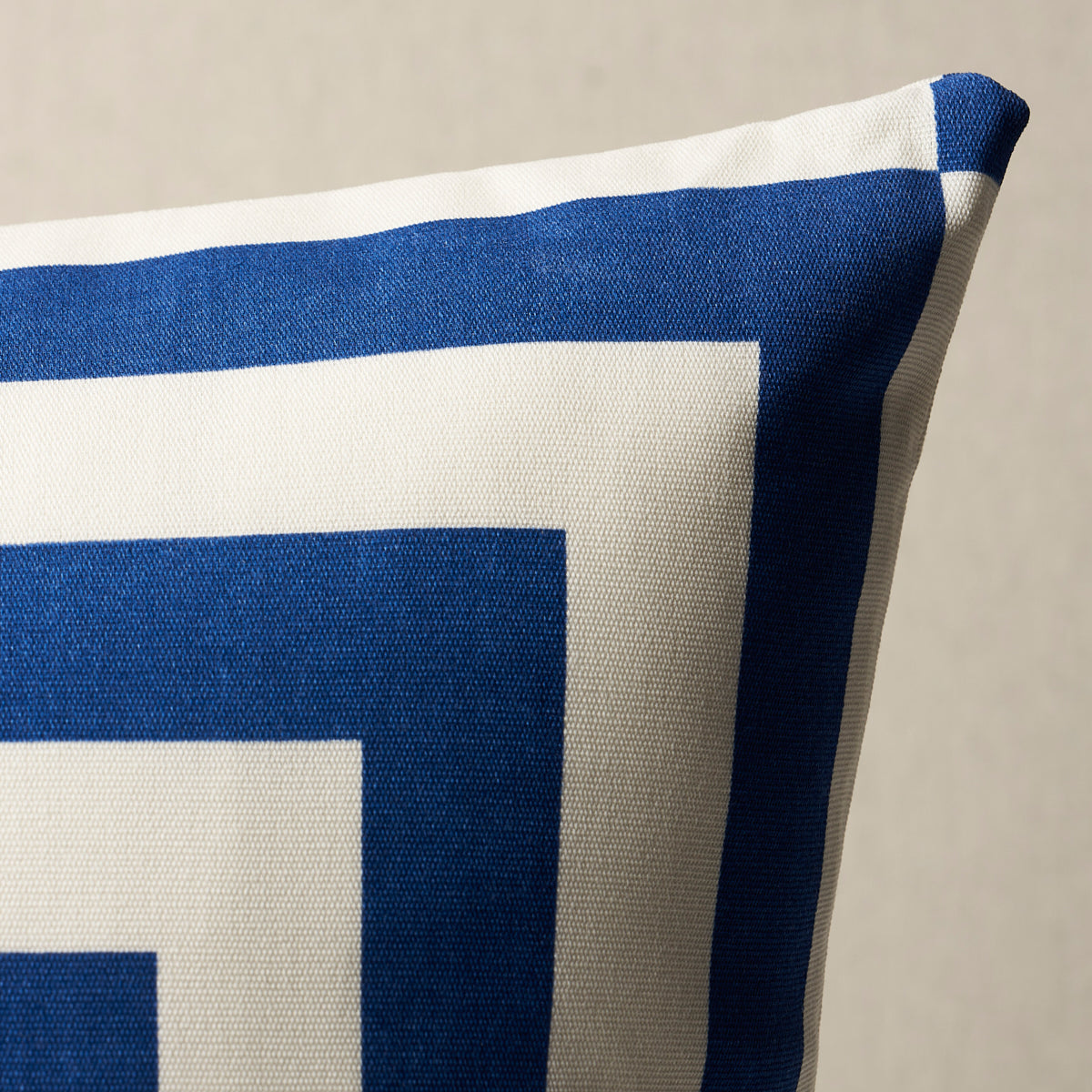 Roxbury I/O Pillow - Navy