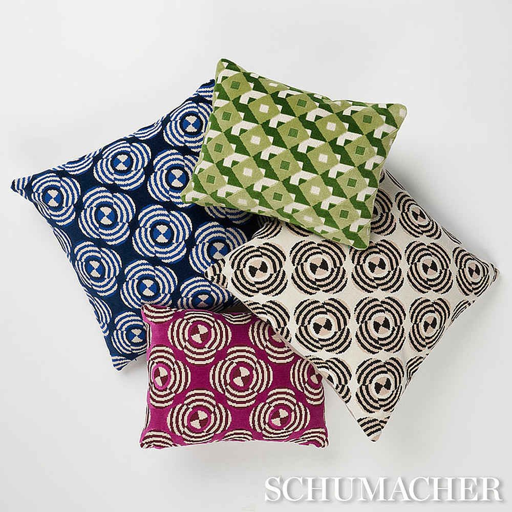 Cuscino in velluto dal taglio moderno | Neutro